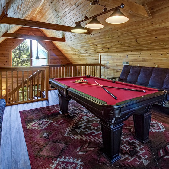 Bear Mountain Hideaway's pool table