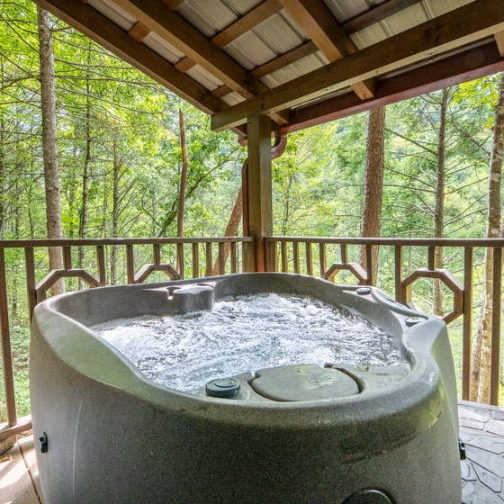 Manna's bubbling hot tub