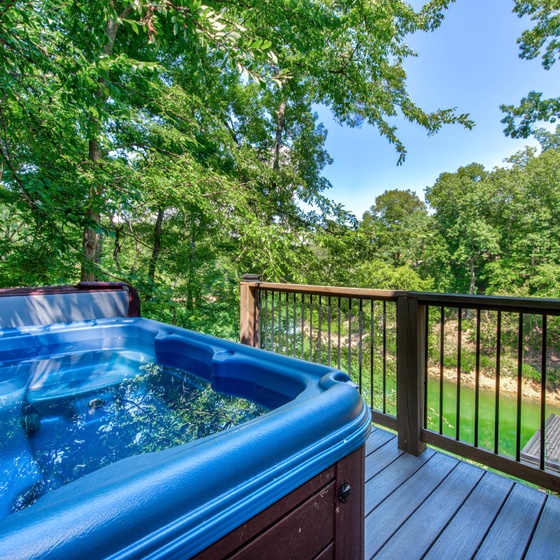 The Flying Cloud's bubbling hot tub