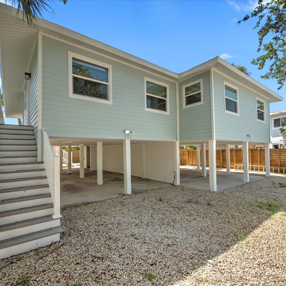 Welcome to Euca Beach Breeze A!