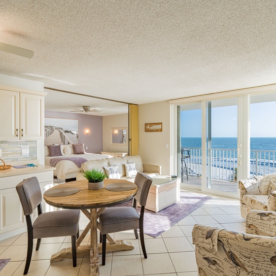 Welcome to Estero Beach & Tennis 605 C