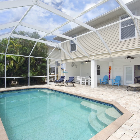 Gorgeous Pool and outdoor furniture