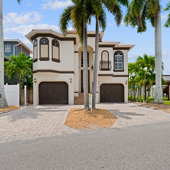 Come enjoy your stay at Casa del Sol Breeze!