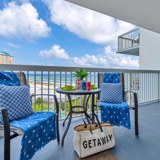 Pelican Beach 717 - Chasing Sunshine balcony