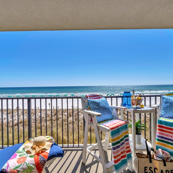 Welcome to Emerald Towers West 2003 - Beachfront Blessings!