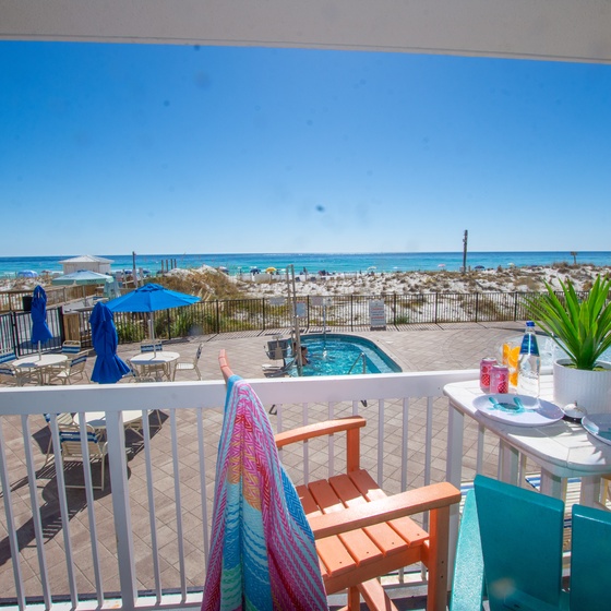 Welcome to Pelican Beach 102 - Beach Daze!