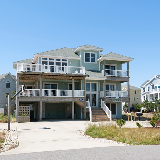 VOH125: Rest-A-Shore | Front Exterior