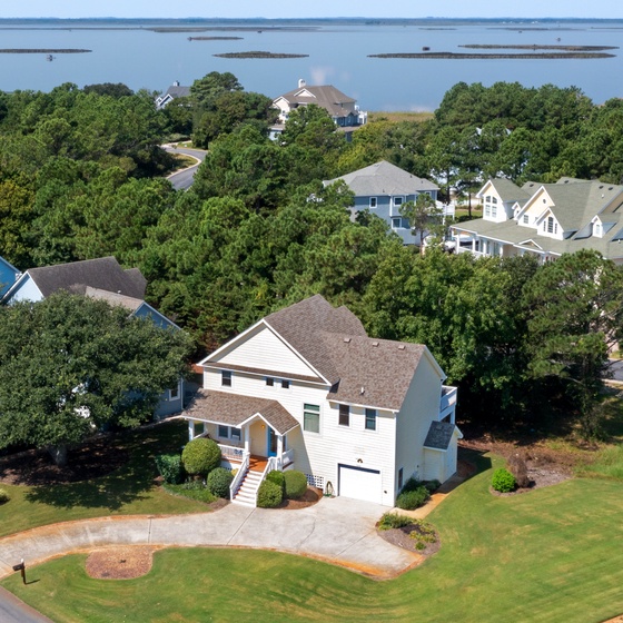 MB11: Sweet Caroline's | Front Exterior