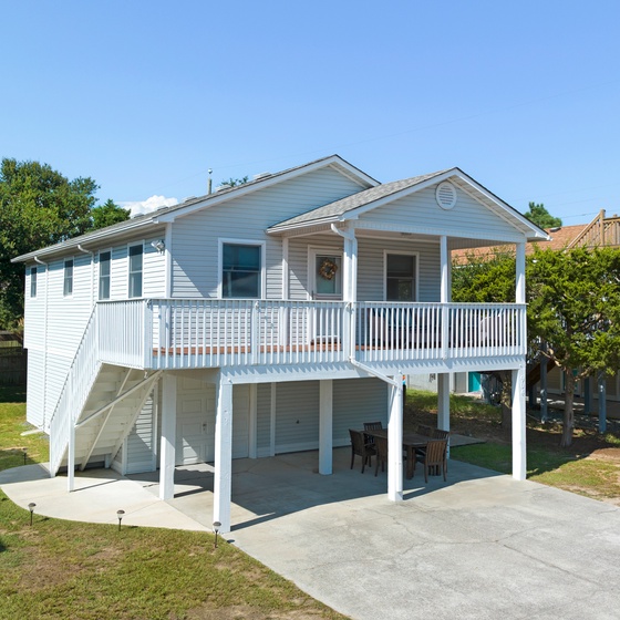 KDN9904: OBX Getaway | Front Exterior