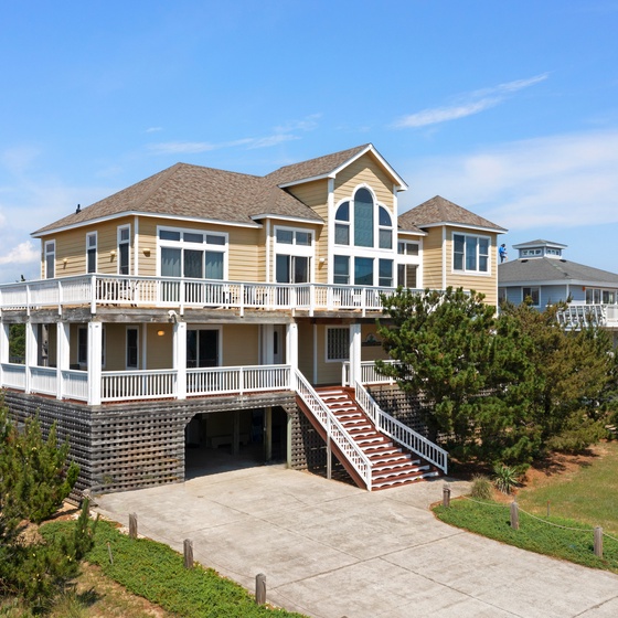 WH242: Starboard Home | Front Exterior