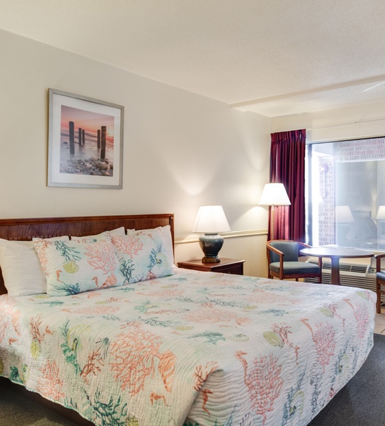 The Anchorage Inn | King Bed