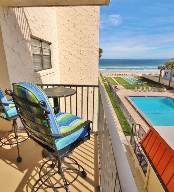 See the Gleaming Ocean from the Balcony