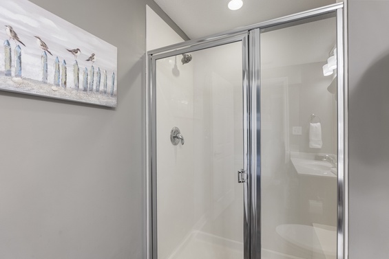 Spa-Like Modern Bath