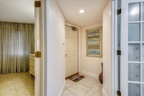 Floor Plan-Entry-_KLH7089