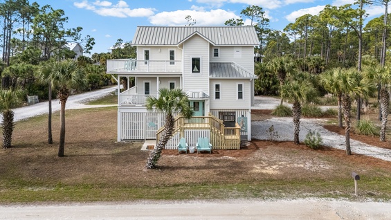 Charming Coastal Retreat