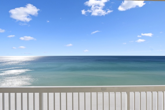 Private Gulf-View Balcony