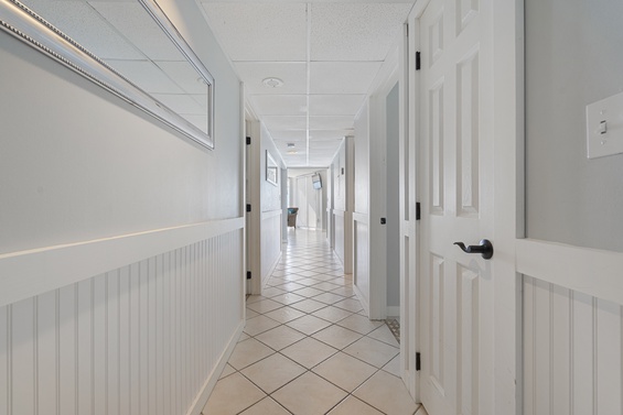 Bright & Inviting Entry