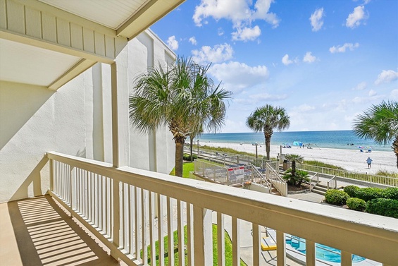 Scenic Gulf-View Balcony
