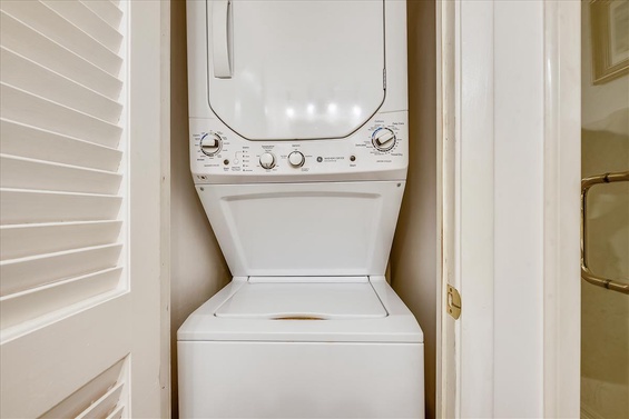 Floor Plan-Washer Dryer-_KLH7139