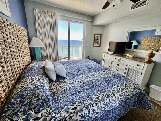 D4CA796C-1008-4463-B73C-3DAFCB284572_1_201_a