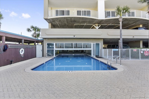 Resort-Style Pool & Hot Tub