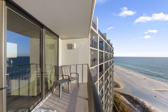 Gulfside Retreat with Stunning Views