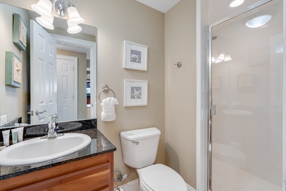 Spa-Like Bath Retreat