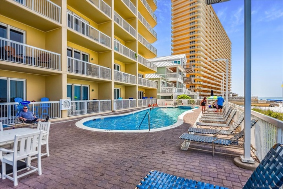 3F508600-0B6E-4C7B-A145-3B523D10BD8C_1_105_c