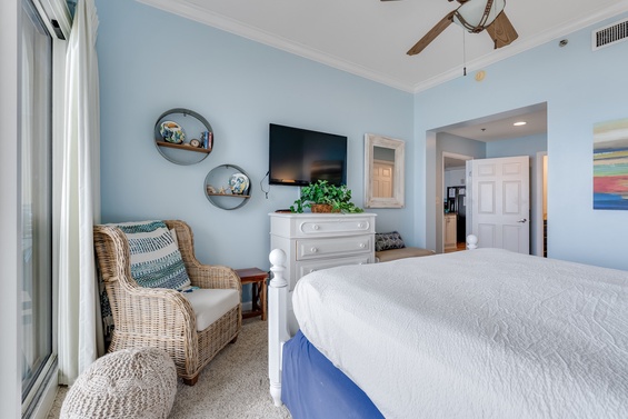 527D347A-CCF9-4BD2-B2B2-7491A143A563_1_105_c