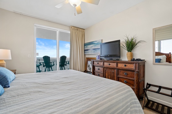 Serene Oceanview Escape