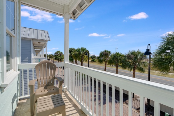 Scenic Gulf-View Balcony