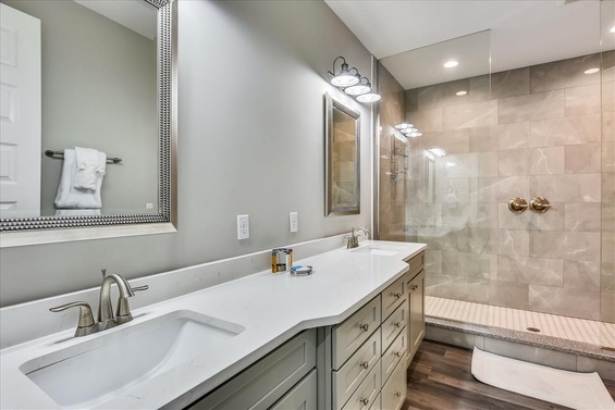 Upper Level-Primary Bath