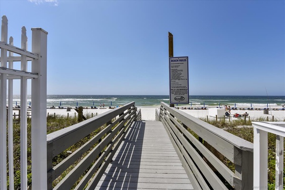 Amenity-Marisol Beach Access-_KLH5471