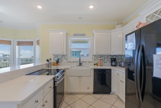 Modern & Fully Equipped