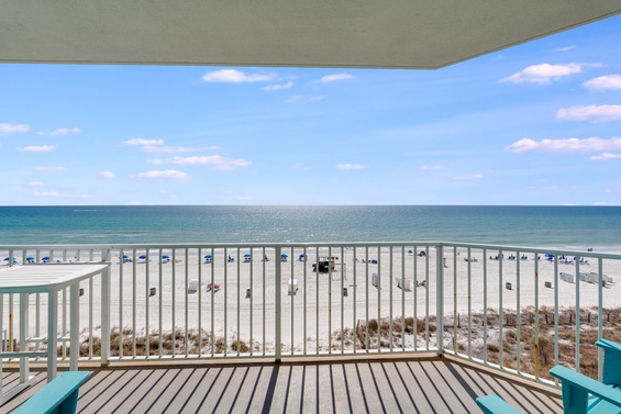 Private Gulf-View Balcony