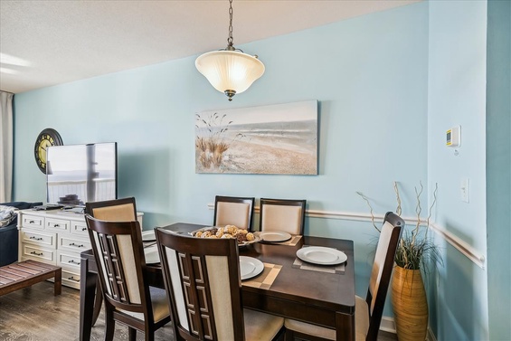 Scenic Oceanview Dining