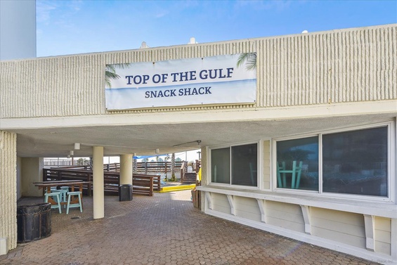 Gulf-Front Studio Retreat