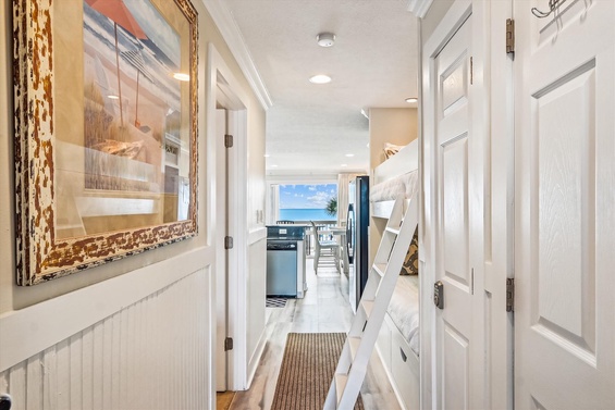 Stylish Coastal Entryway