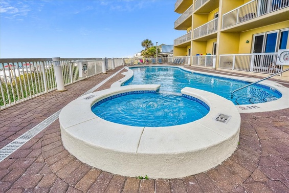 788086CB-3A61-407F-91B4-292AE0F5675C_1_105_c