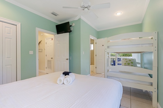 Tranquil Coastal Comfort