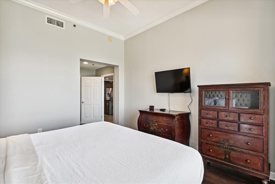 Beachfront Serenity Suite