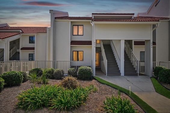 Coastal Retreat Escape