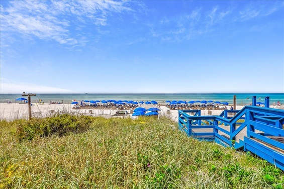 FD049B2D-C552-4D3B-9B1C-AEE6BF677F5C_1_105_c