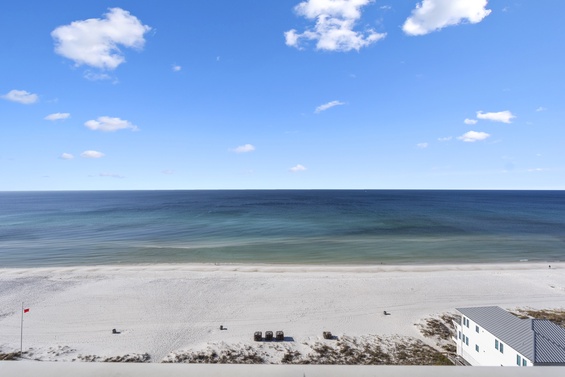 Stunning Waterfront Vistas