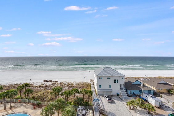 Gulf-Front Luxury Retreat