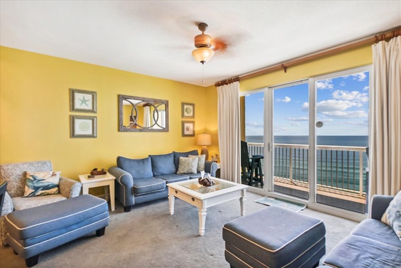 8D246B23-8FB5-4DB0-8B59-21B4F246328F