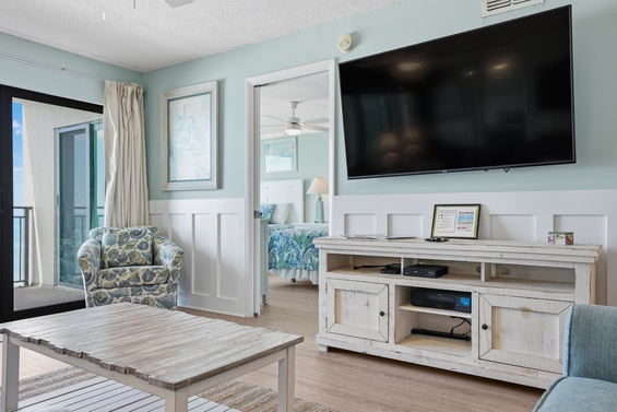 Smart TV Entertainment Lounge