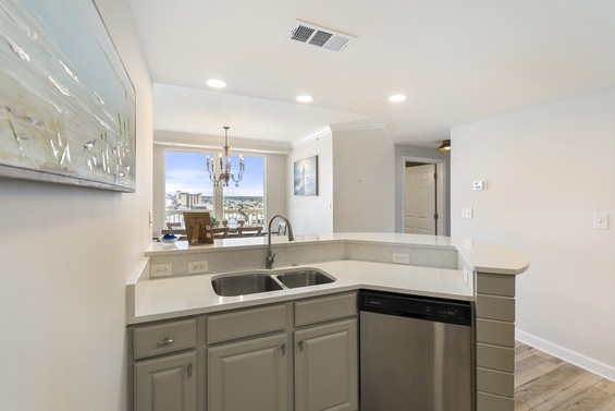 Modern Granite Kitchen