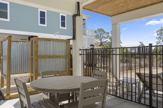 Shaded Outdoor Retreat