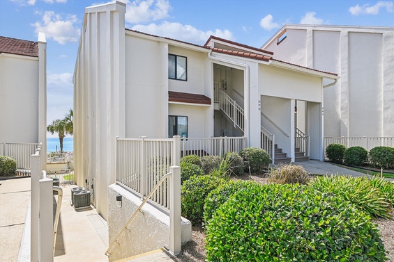 Coastal Retreat Escape